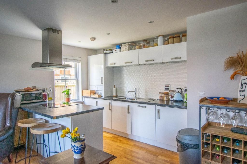 Property photo 2 of 9 W_Jx8T8Kae6Yjbawztcq_G.Jpg