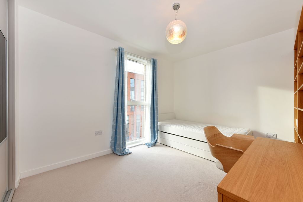 Property photo 3 of 7
