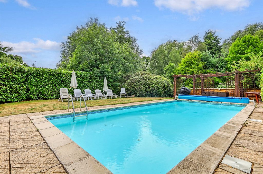 Property photo 2 of 18 Pool