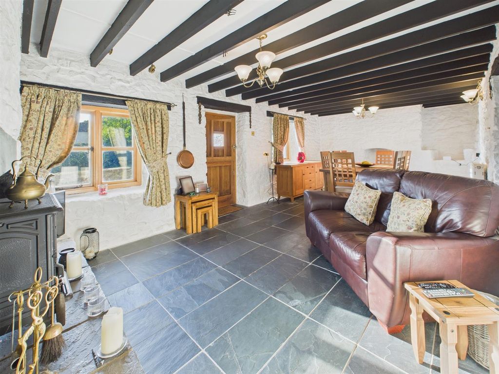 Property photo 2 of 48 Lounge/Dining Room