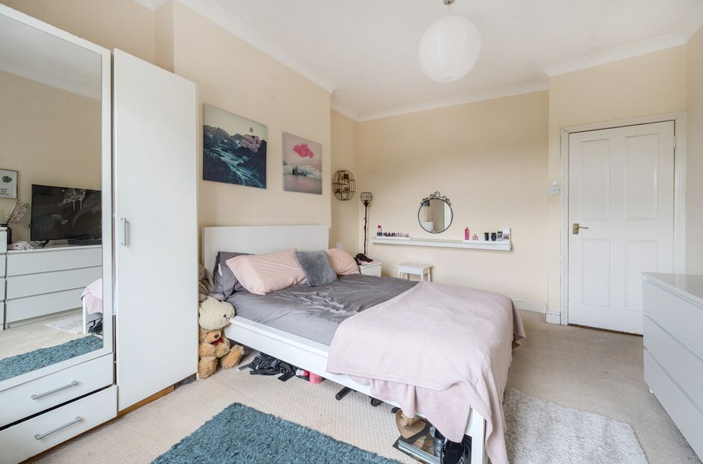 Property photo 1 of 11 1318831-12-68750E...