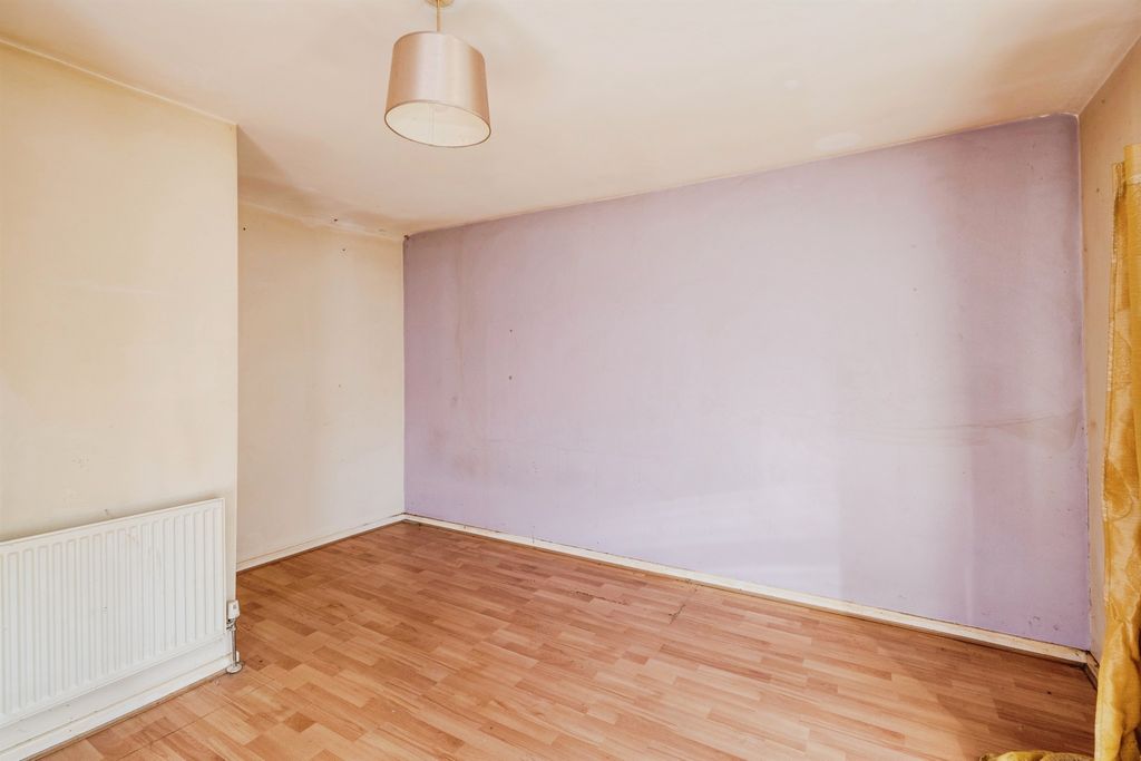 Property photo 3 of 16