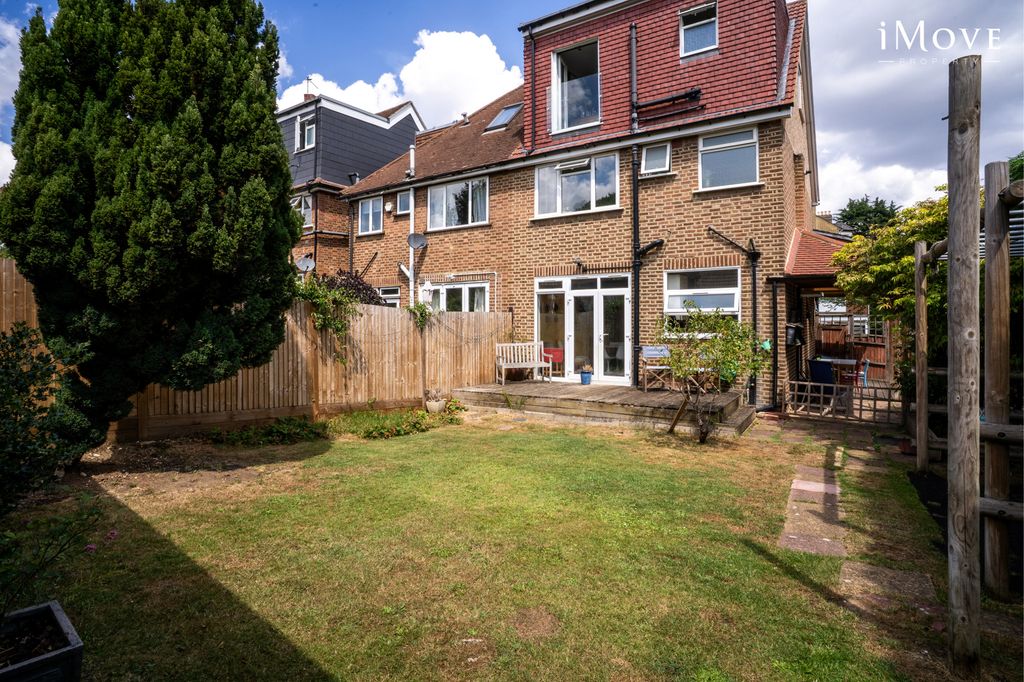 Property photo 3 of 31