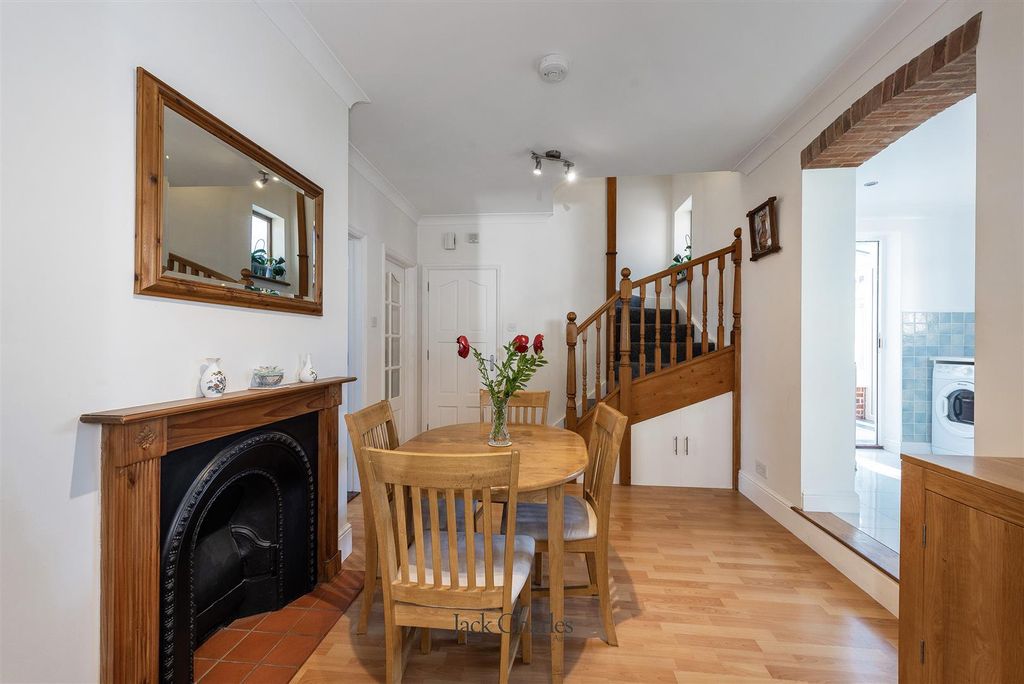 Property photo 3 of 24 Fleur De Lys, Ivy Hatch, Tn15 0Nr 010.Jpg