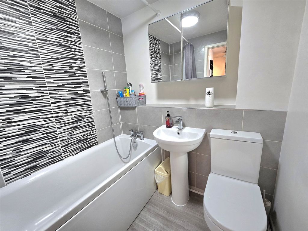 Property photo 3 of 16 Picture No. 09