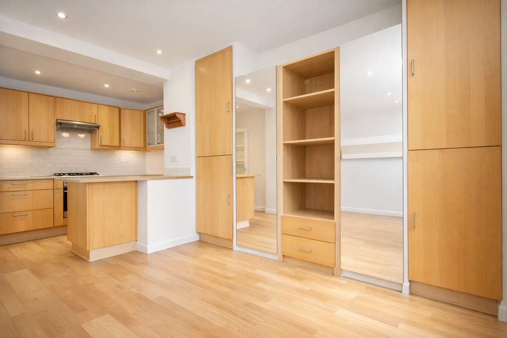 Property photo 1 of 8 Studio