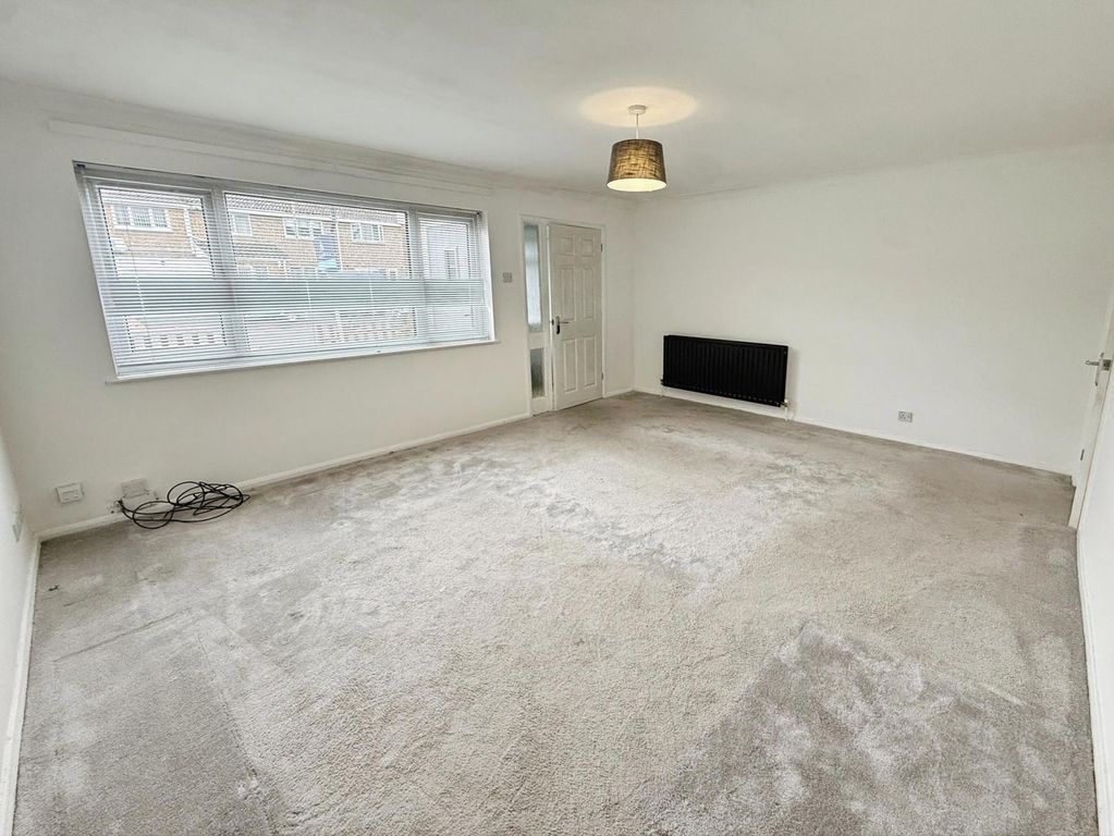 Property photo 3 of 11 Pbox-Img.Jpg