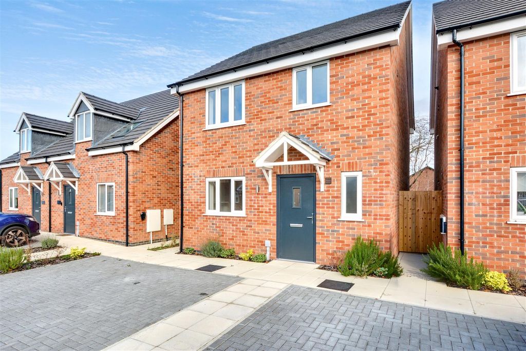 Property photo 2 of 25 Front_5.Jpeg