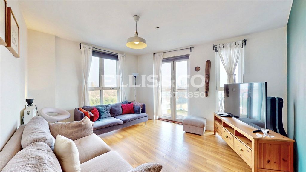 Property photo 2 of 11 Picture No. 08