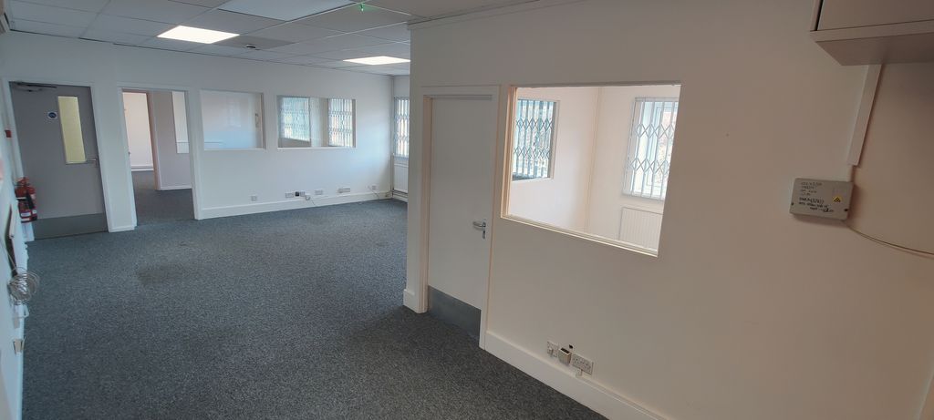 Property photo 3 of 6