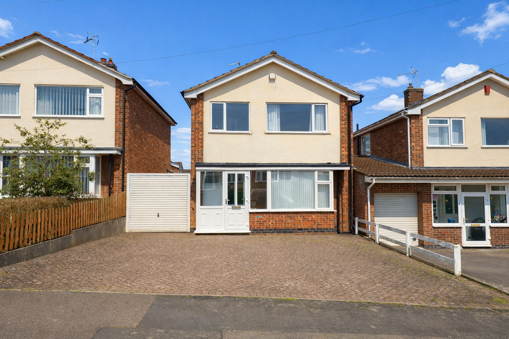 Property photo 1 of 21 Front