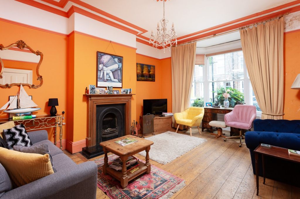 Property photo 2 of 11 Drawing Room