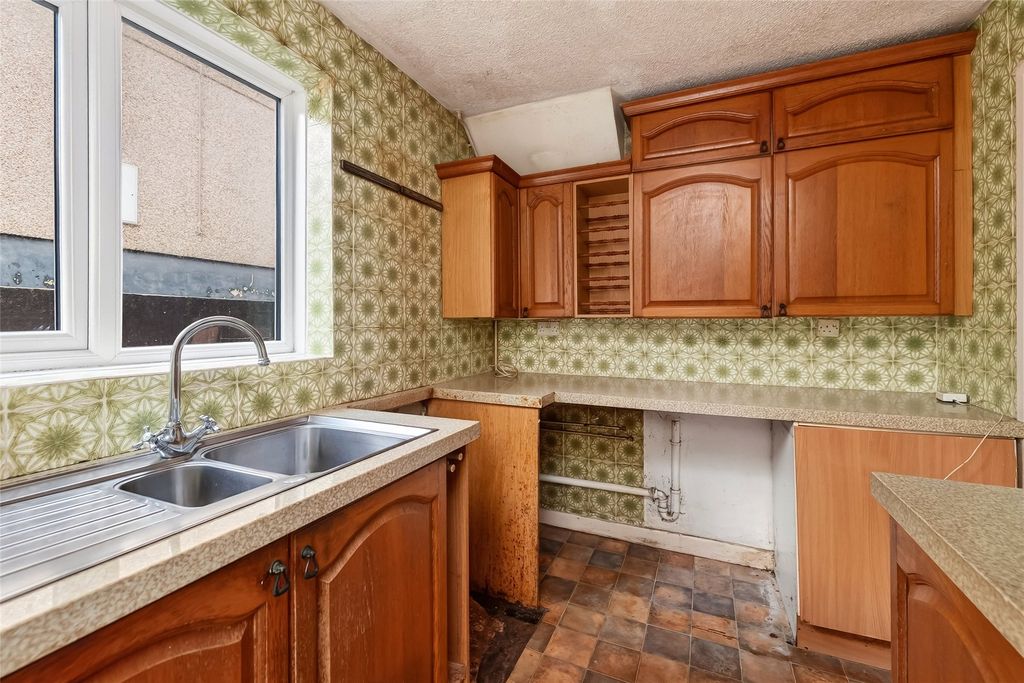 Property photo 3 of 17 Picture No. 15