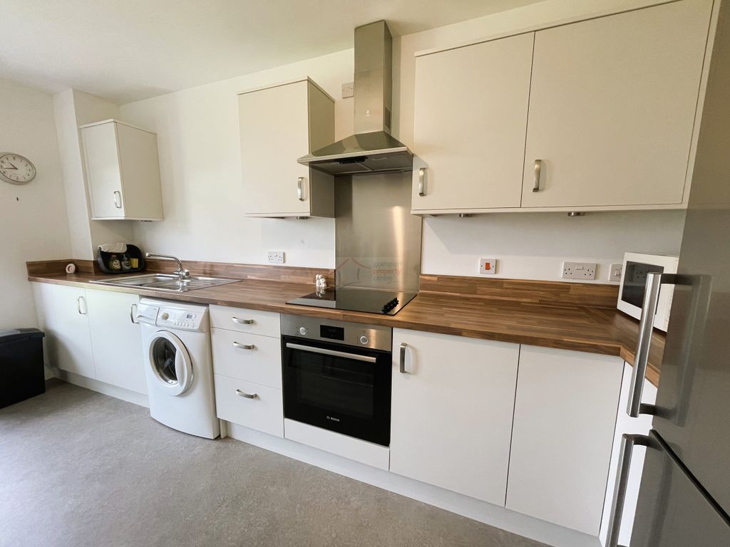 Property photo 3 of 15 Kitchen B.Jpg