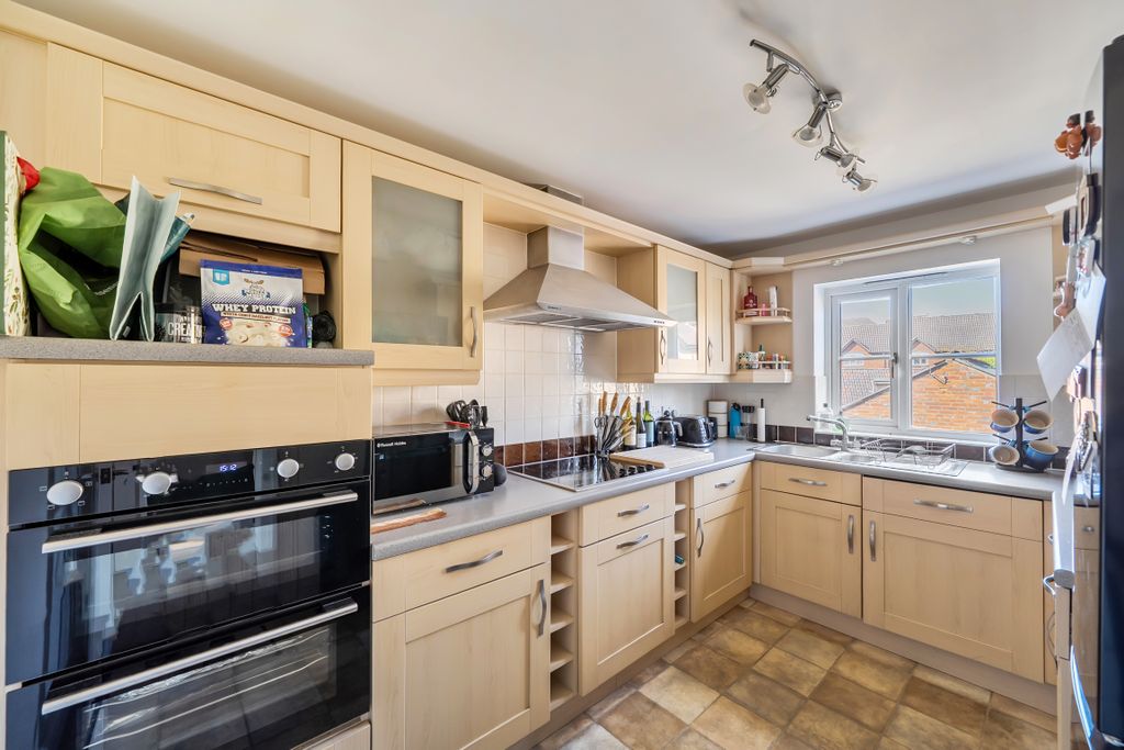 Property photo 3 of 12 15216392