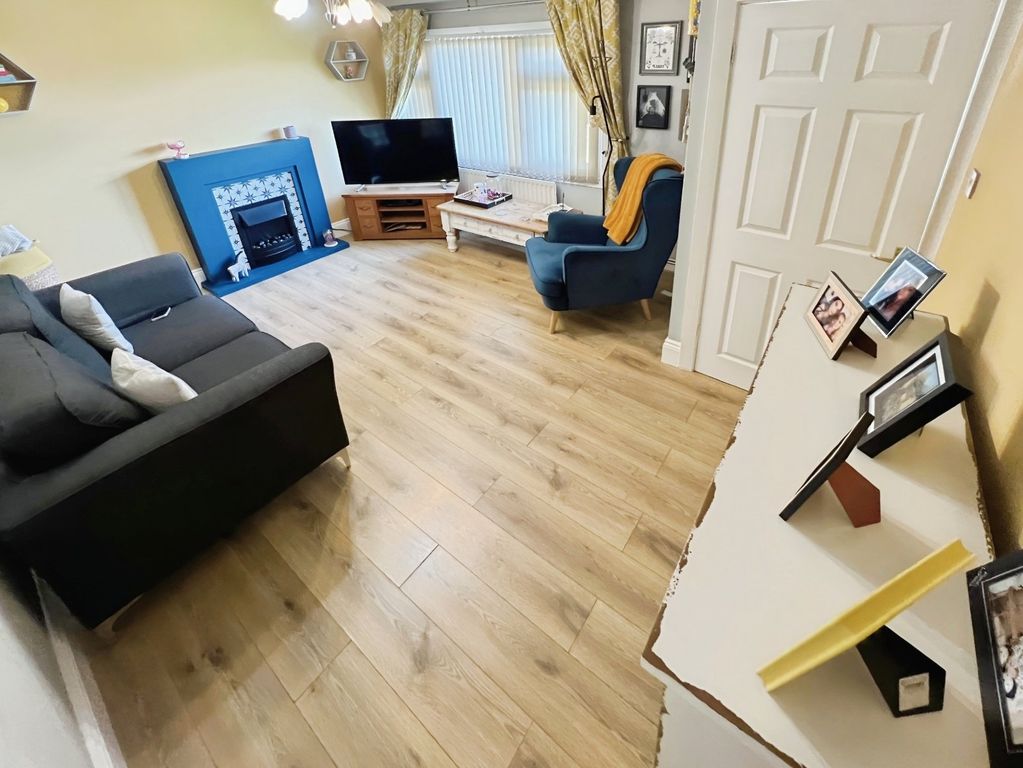 Property photo 2 of 11 Picture No. 09