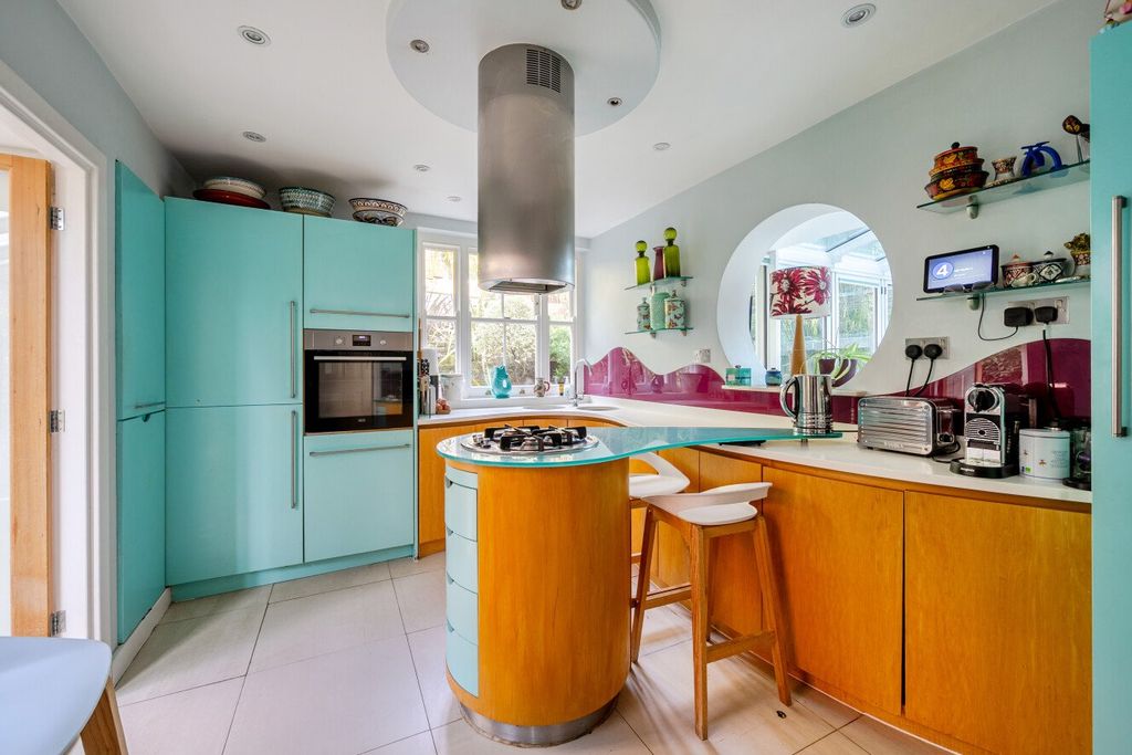 Property photo 2 of 30 Picture No. 09