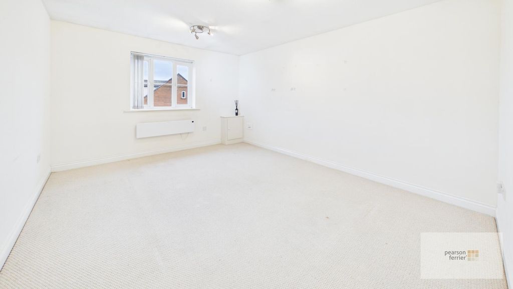 Property photo 2 of 9 Living Room