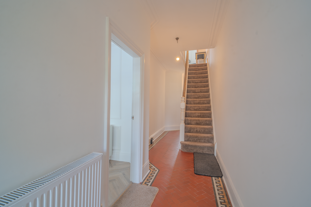Property photo 2 of 26