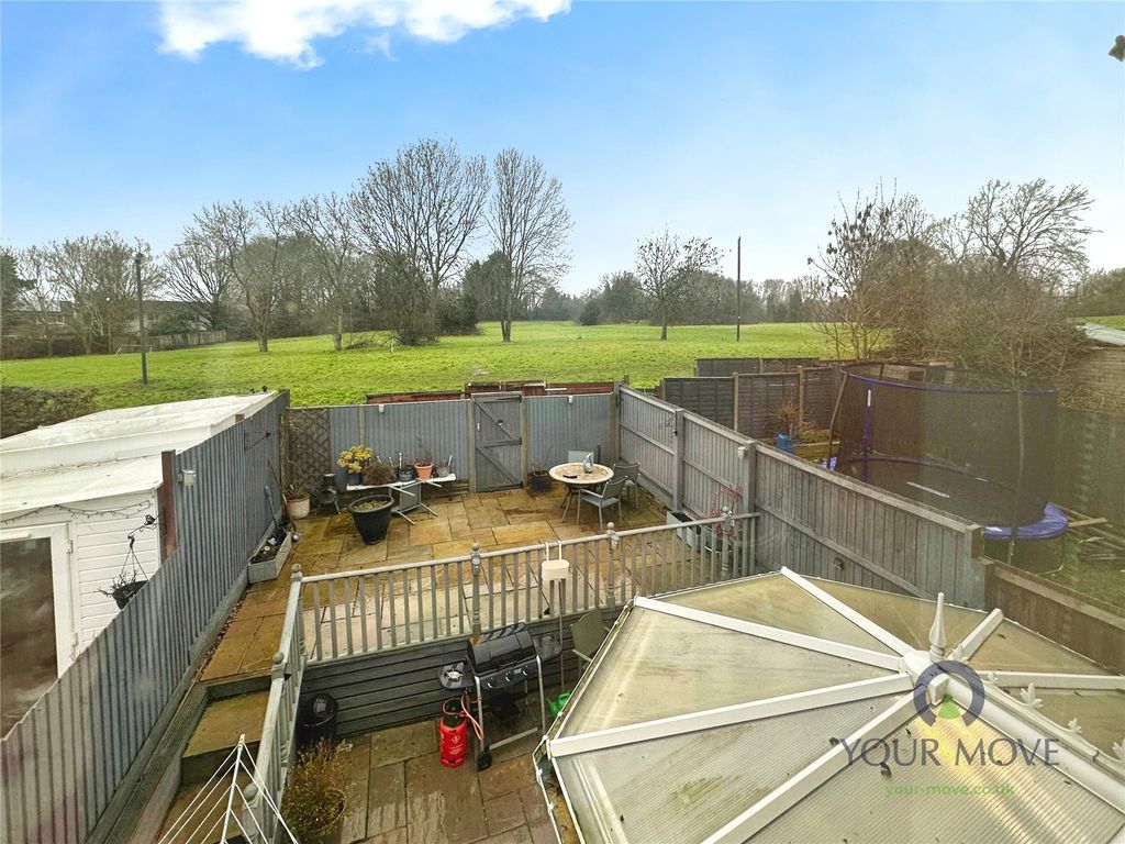 Property photo 2 of 11 Garden Views