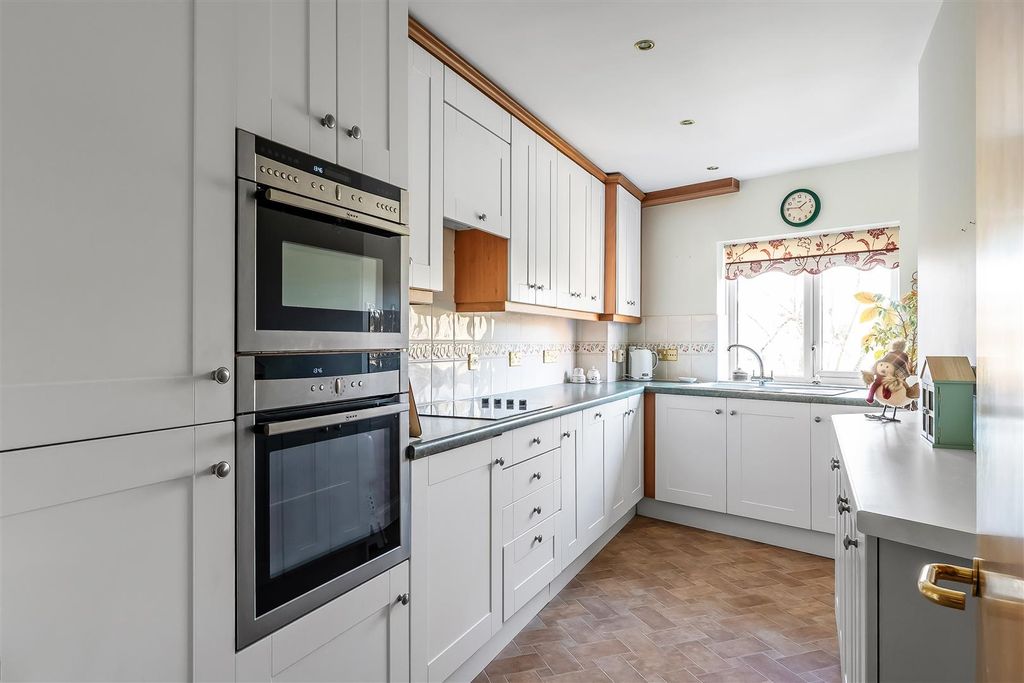 Additional image 4 of 2 bed flat for saleStation Road West, Oxted RH8