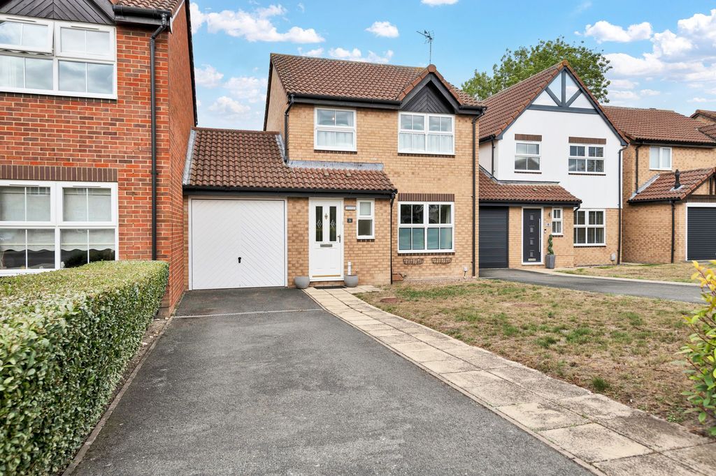 Property photo 1 of 13