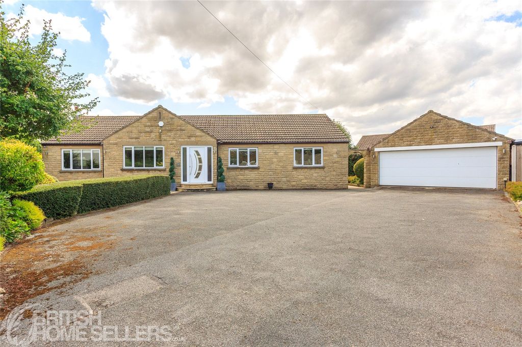 Property photo 1 of 29 Picture No. 27