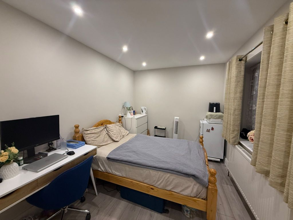 Property photo 1 of 4