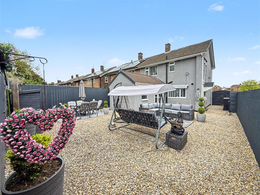 Property photo 2 of 14 Rear Garden