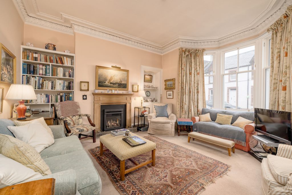 Property photo 2 of 28 Property Image 2