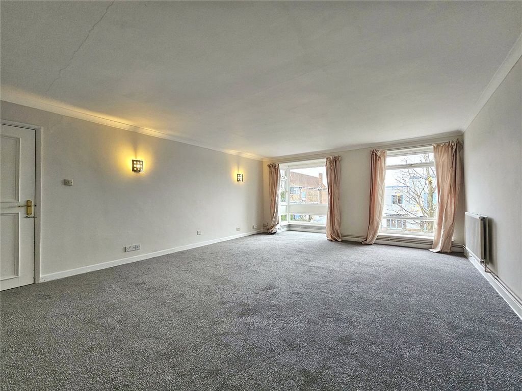 Property photo 2 of 9 Picture No. 01