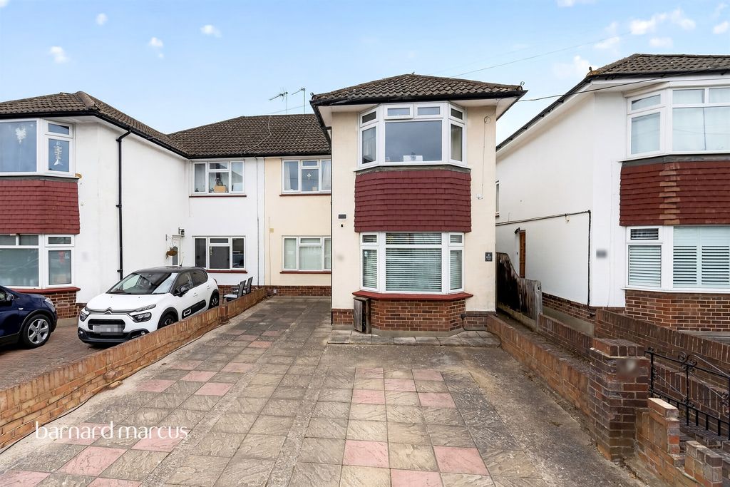 Property photo 1 of 19