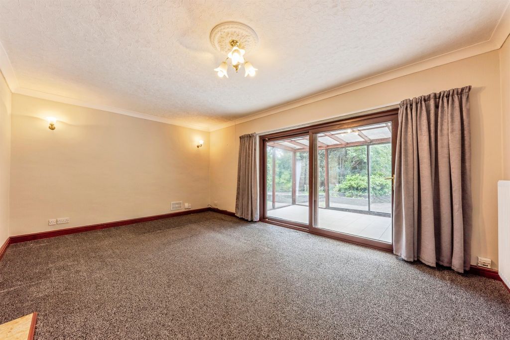 Property photo 3 of 35