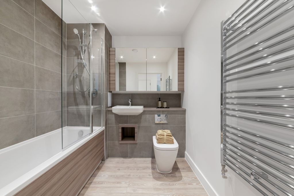 Property photo 1 of 2