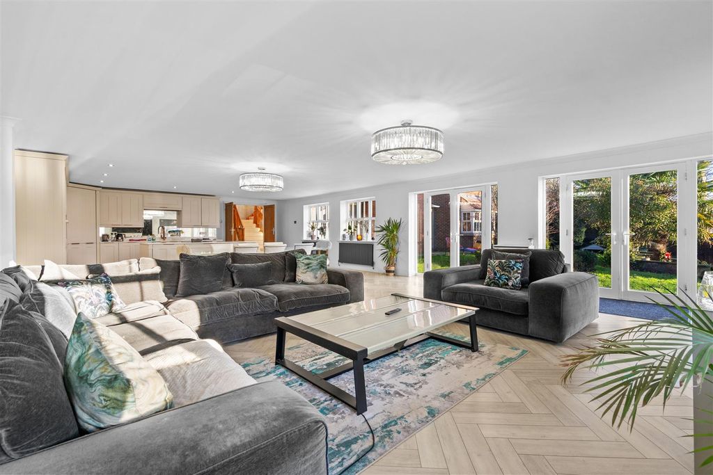 Property photo 3 of 55