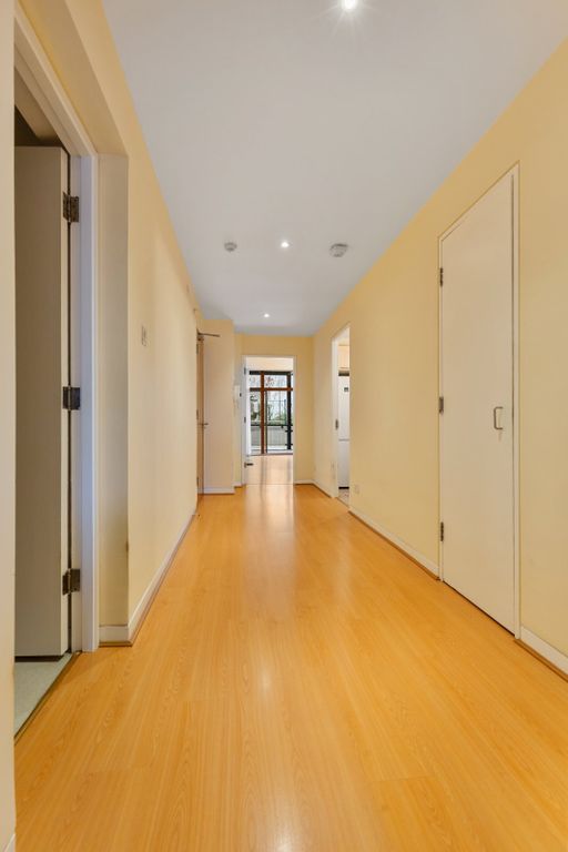 Property photo 2 of 23 Picture No. 02