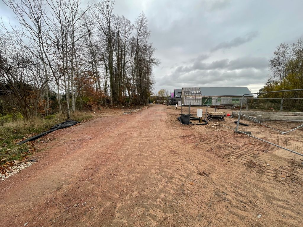 Property photo 3 of 5 Road Access.Jpg