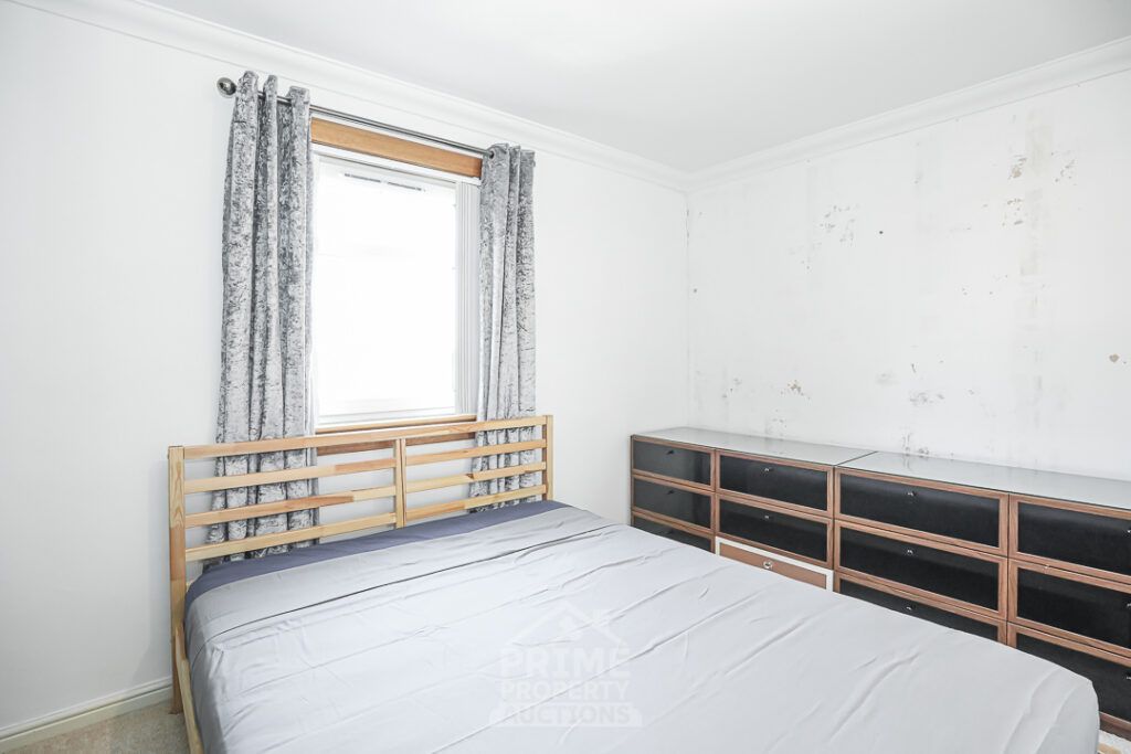 Property photo 3 of 33