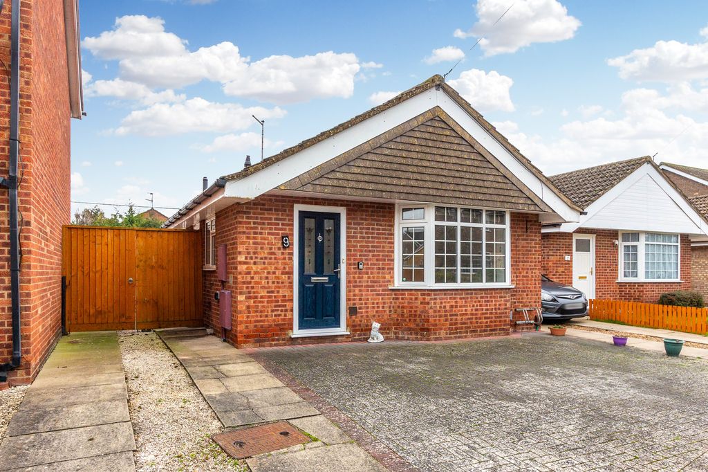 Property photo 1 of 12 Front