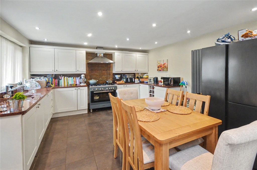 Property photo 3 of 15 Picture No. 07