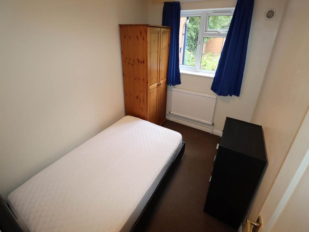 Property photo 3 of 6 1386c6c4-8620-441A-B01B-Dd9c34F5Aff2