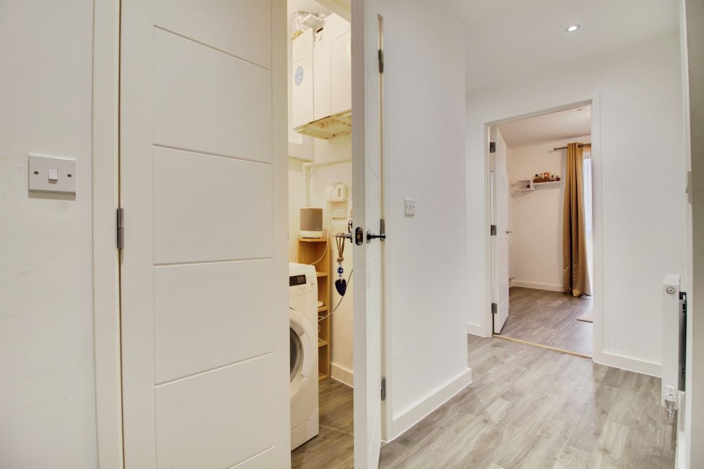 Additional image 13 of 2 bed flat for saleHilltop Way, Hatfield AL10