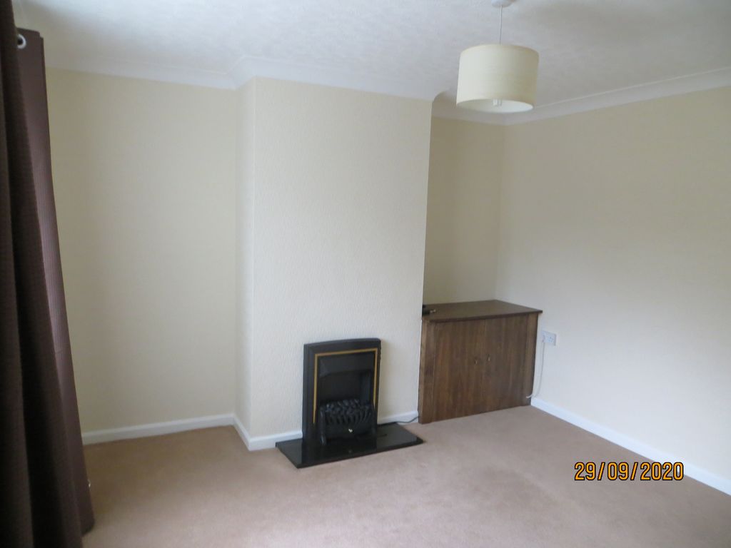 Property photo 3 of 15 Living Room