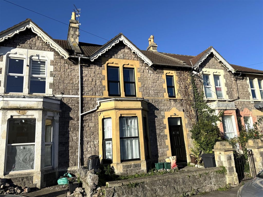 Property photo 1 of 12 Front