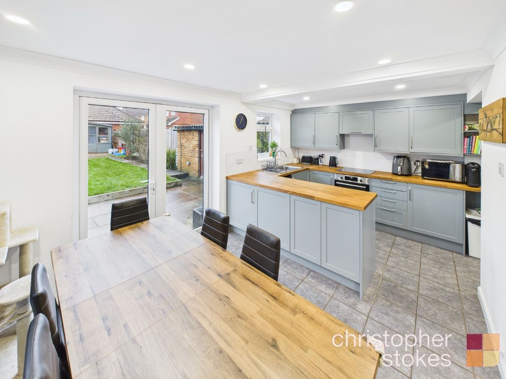 Property photo 2 of 16 4599453