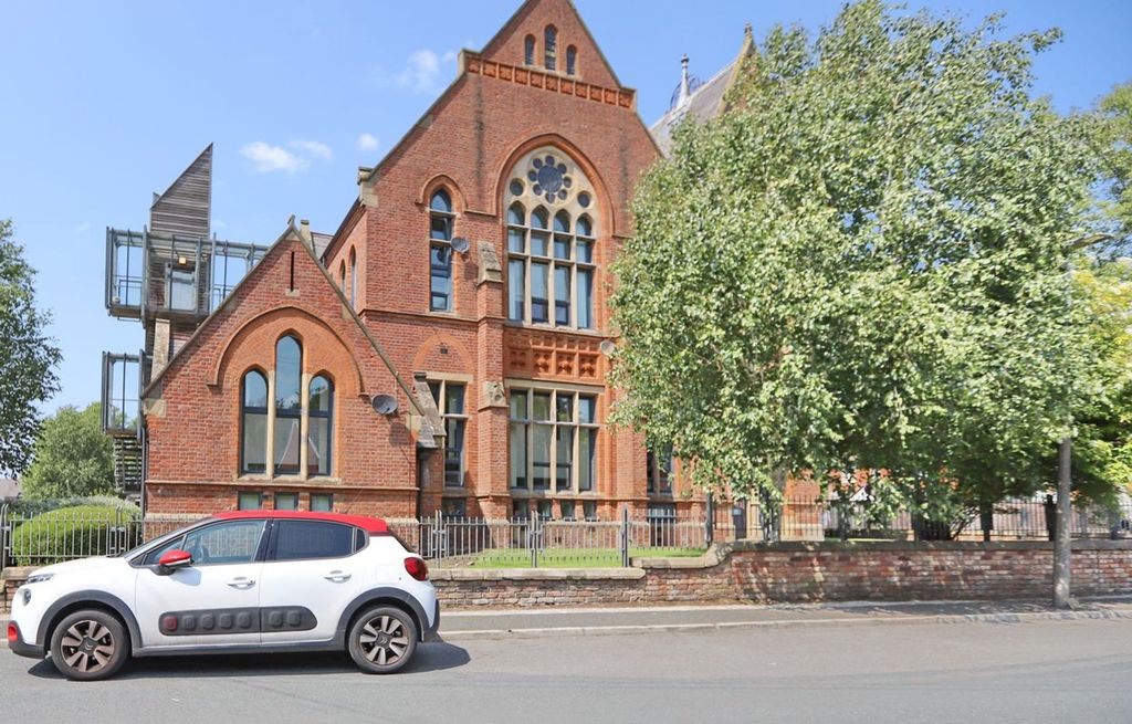 Property photo 3 of 18