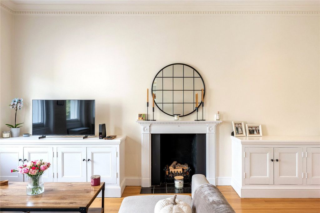 Property photo 2 of 11 Feature Fireplace