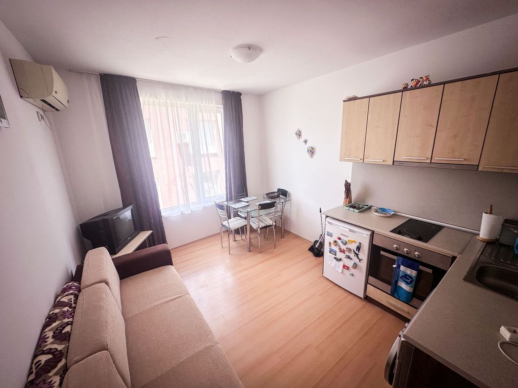 Property photo 1 of 10