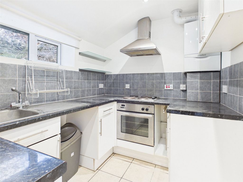 Property photo 2 of 15 Picture No. 05