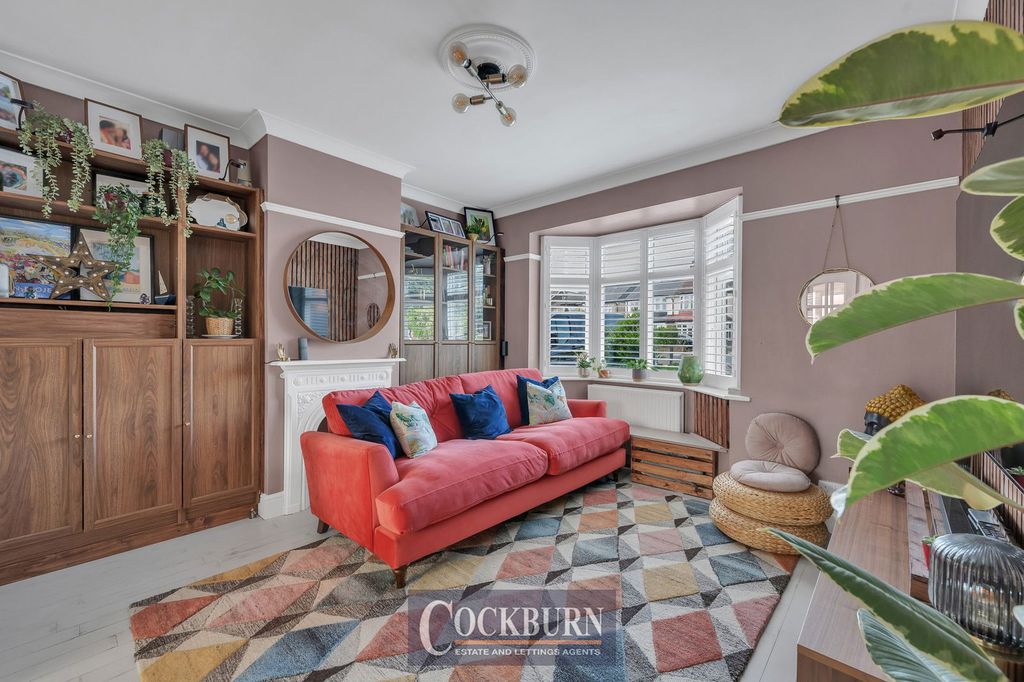 Property photo 2 of 19